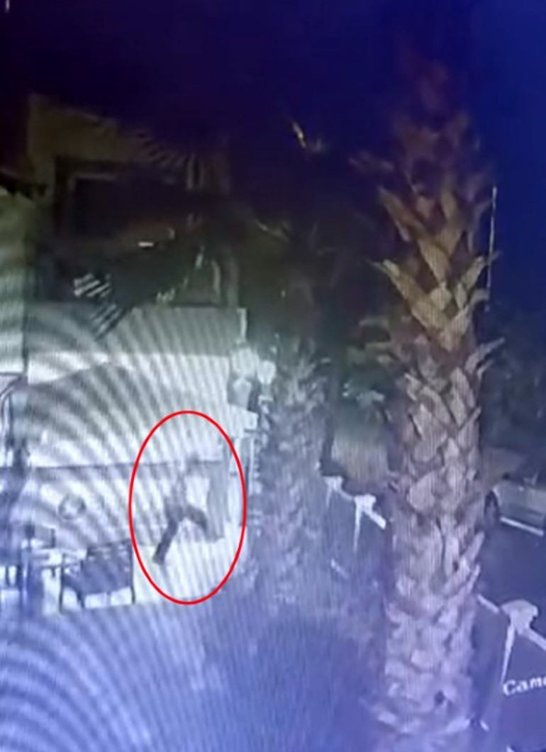 Hırsızları kovalayan 67 yaşındaki adam, yediği yumrukla hayatını kaybetti