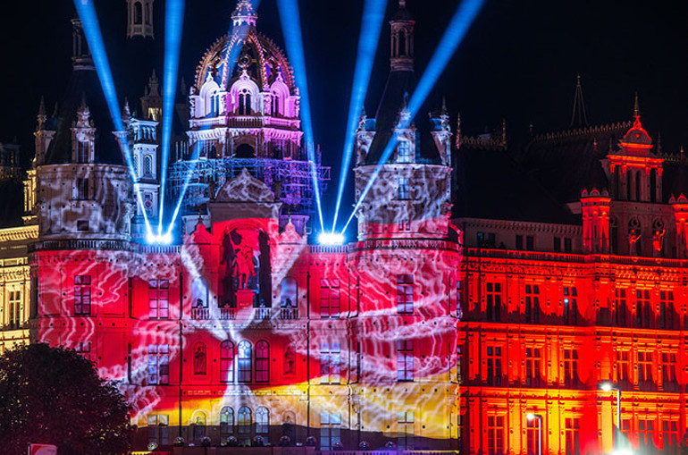 Kutlamaların merkezi Schwerin