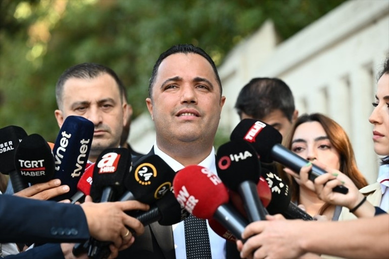 Cem Garipoğlunun mezarı açıldı... Dikkat çeken kefen detayı Rezan Epözdemir: Bu durum beni rahatsız etti