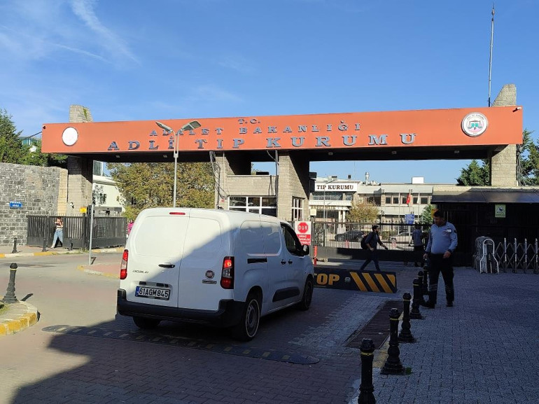 Kuşkular giderilecek mi Cem Garipoğlunun mezarı açıldı: Ceset Adli Tıpa getirildi, aileden DNA örneği alındı