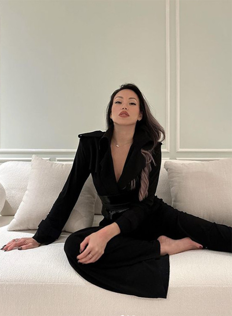 Üvey gelinin muhteşem hayatı.... Çocuğu da babasına bıraktı...