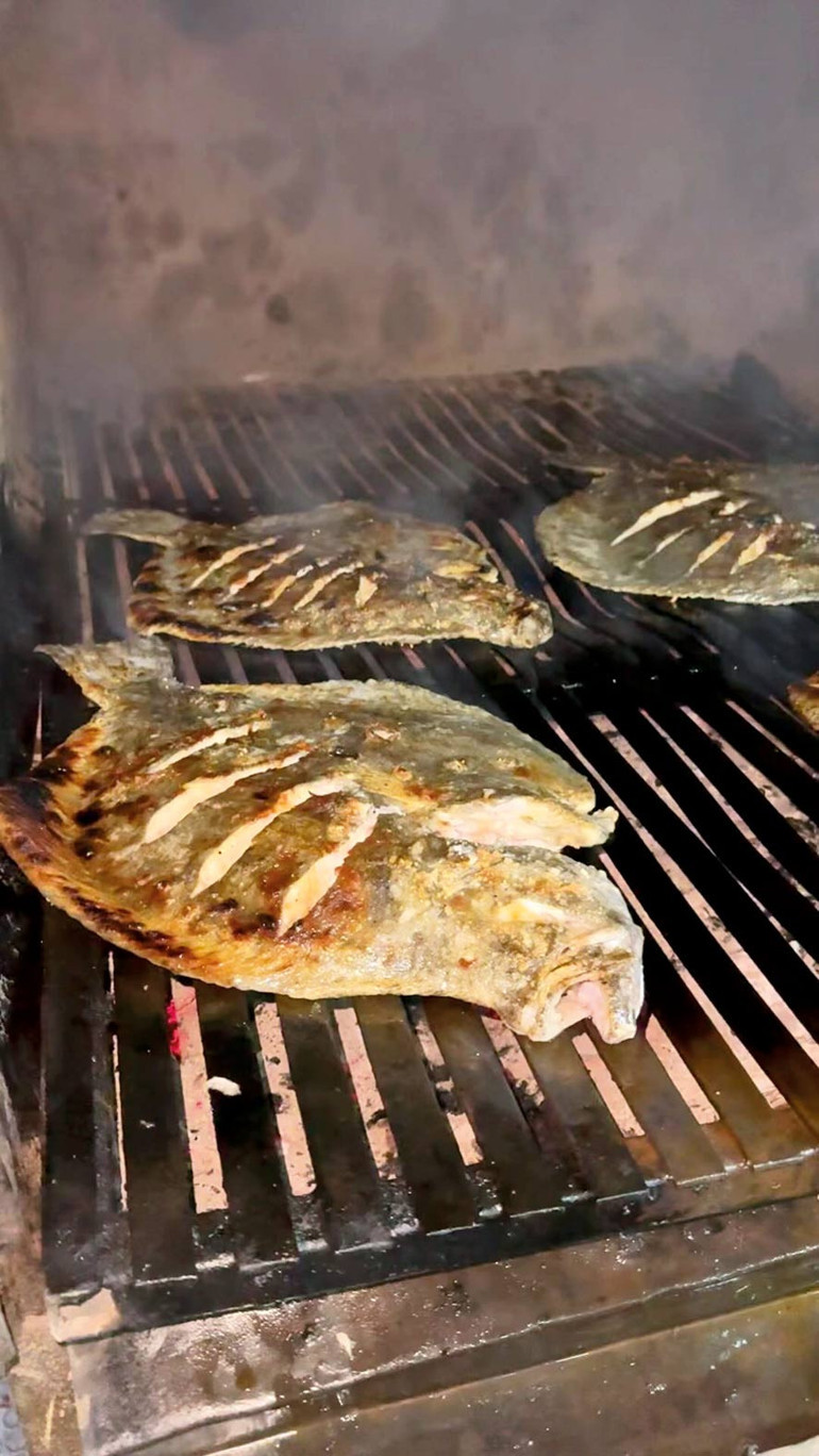 Yaptığını iyi yapıyor, abur cuburla karnınızı doyurmuyor