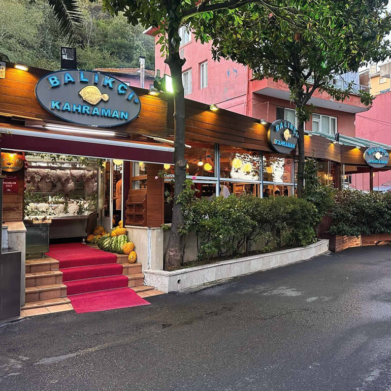 Yaptığını iyi yapıyor, abur cuburla karnınızı doyurmuyor