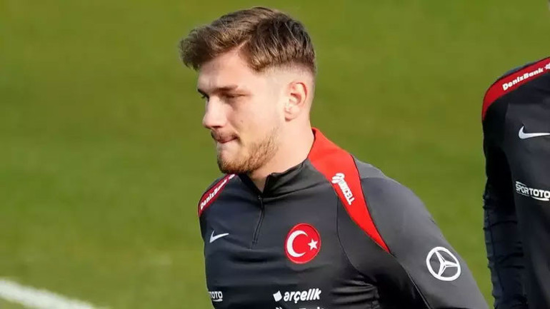 Beşiktaşta tek konu başlığı: Semih Kılıçsoy Neden oynamıyor Hayaller suya düştü...
