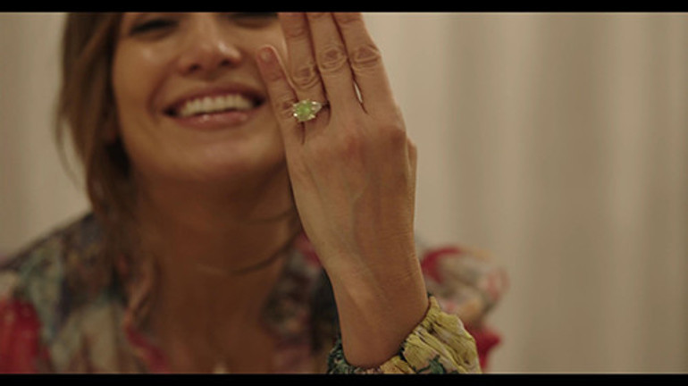 Bir kez daha yuvası yıkıldı... Kocam dediği adam yine sözünü tutmadı... Dördüncü boşanma ona ağır geldi