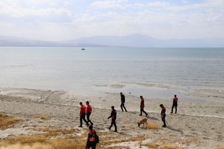 Vanda kayıp Rojin Kabaişi arama çalışmaları, 12nci gününde