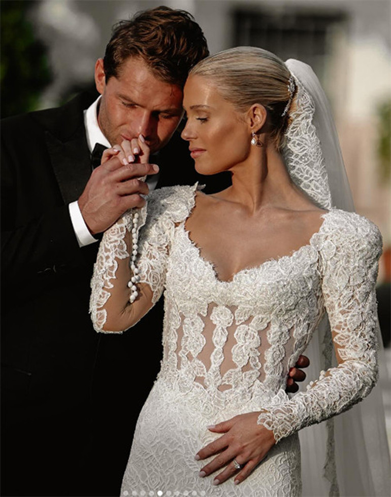 Sevgili bulup karısını boşadı diyorlardı... Aşk söylentisine yanıt geldi... Evet yakınız... Yeterince yakınız