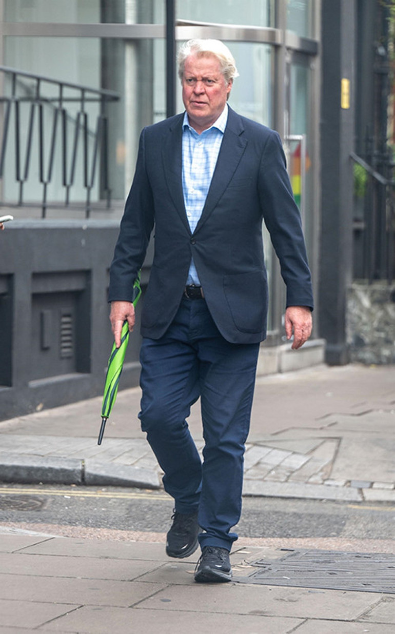 Sevgili bulup karısını boşadı diyorlardı... Aşk söylentisine yanıt geldi... Evet yakınız... Yeterince yakınız