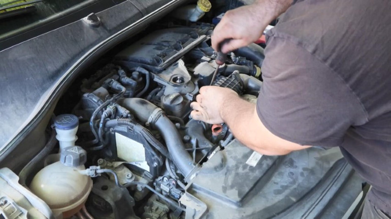 Oto tamircisine 10 milyonluk tuzak: Sıfır otomobil almak isterken 15 yıllık arkadaşı tarafından dolandırıldı