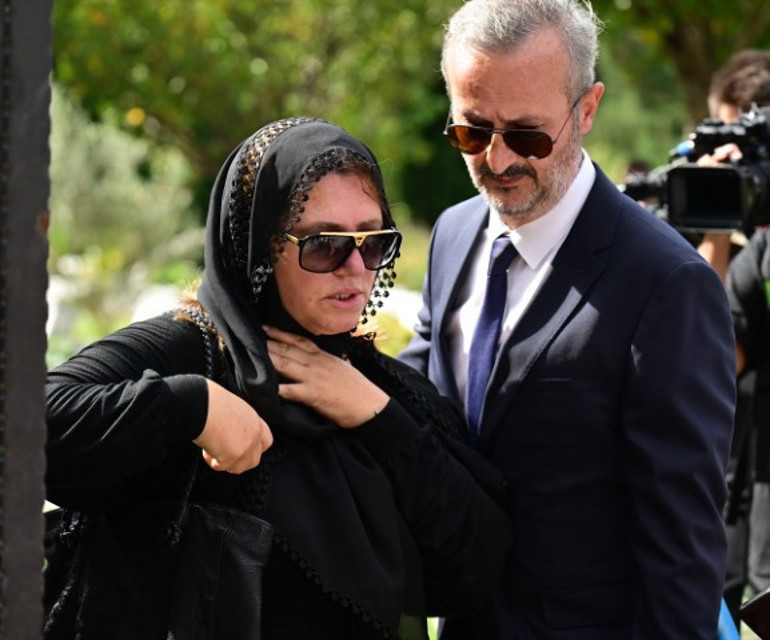 Cem Garipoğlunun kemikleri tekrar mezara yerleştirildi... Defin sırasında dikkat çeken isim: Kabri başında dua okudu