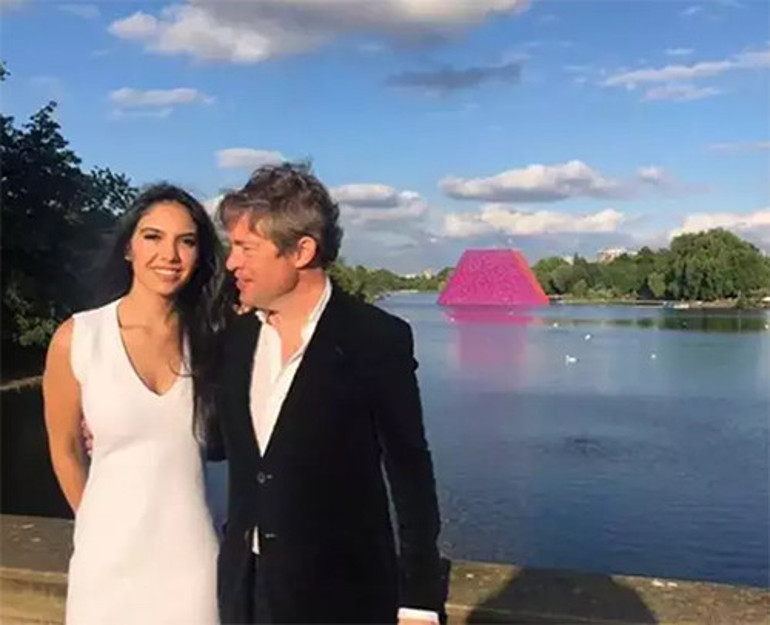 Dedesi yaşındaki aşkına bir evlât vermişti... Yine kendinden çok büyük bir sevgili buldu: Kalp gördüğünü bilmez, hissettiğini bilir