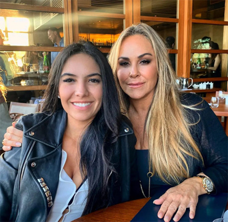 Dedesi yaşındaki aşkına bir evlât vermişti... Yine kendinden çok büyük bir sevgili buldu: Kalp gördüğünü bilmez, hissettiğini bilir