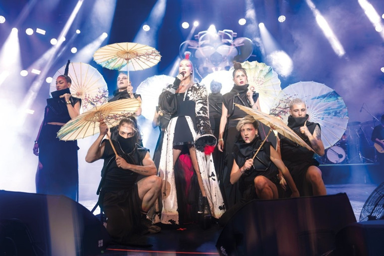 Hande Yener, Hadise ve Mabel Matizden kadına şiddet tepkisi