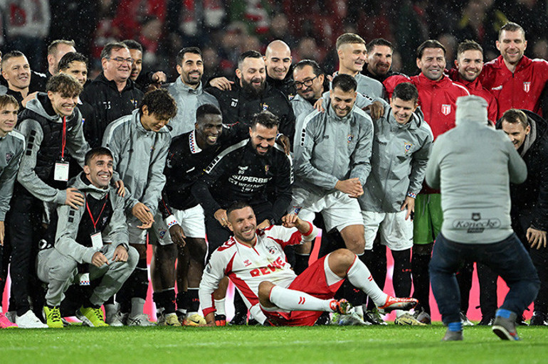 Köln’de son maçına çıktı