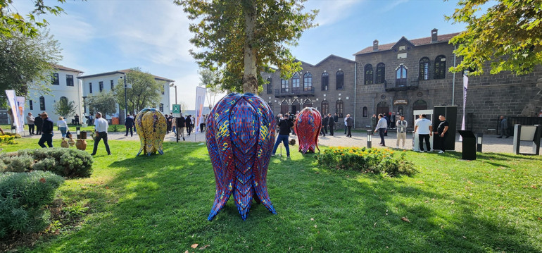 Diyarbakırda Sur Kültür Yolu Festivali, 3üncü kez başladı... 20 Ekime kadar sürecek
