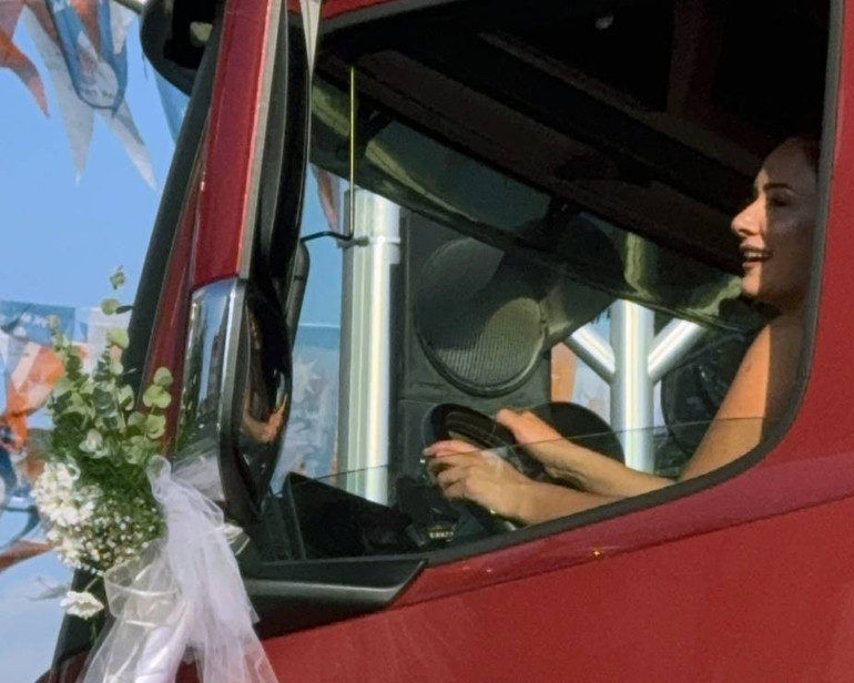 Gelin de damat da TIR şoförü... Ev tutmadık, balayı planımız yok