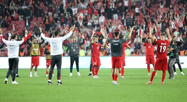 A Milli Takımın İzlanda maçı 11i netleşti Montella kararını verdi: Forvette sürpriz