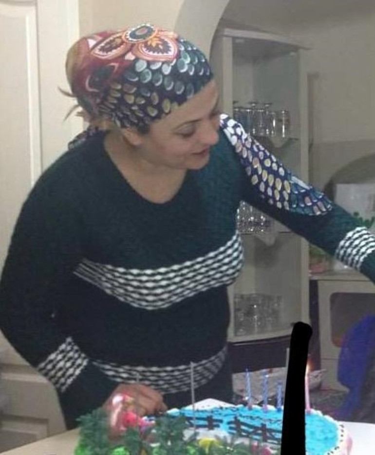 Kardeşleriyle mahkemelik olan kadın ölü bulundu Silahla öldürüp cesedine kaldırım taşı bağlayarak dereye atmışlar