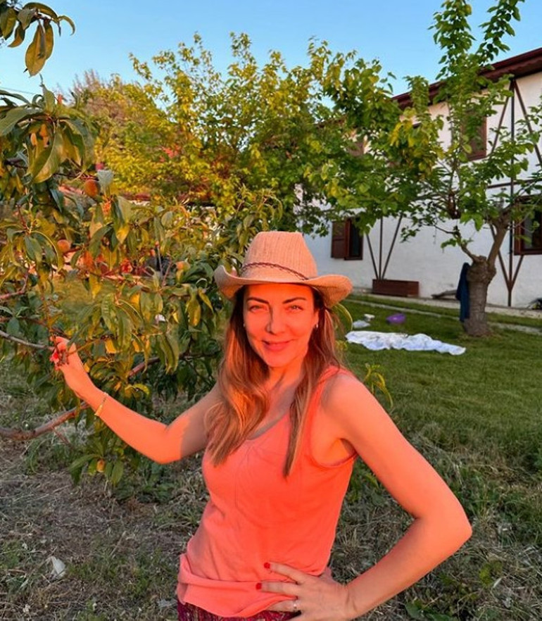 Ünlü oyuncunun çiftlik hayatı... Dede oldum