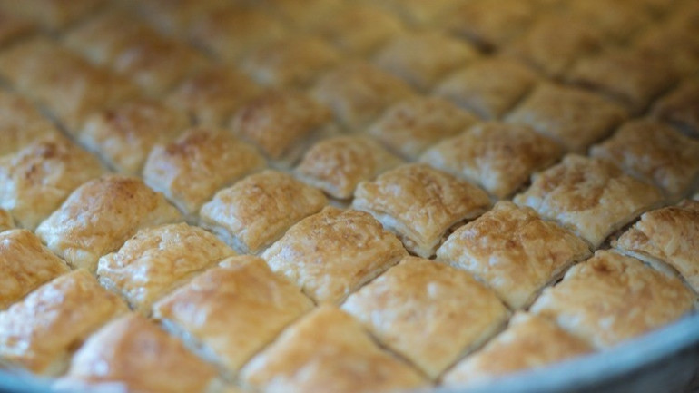 Ballı lorlu baklava tarifi