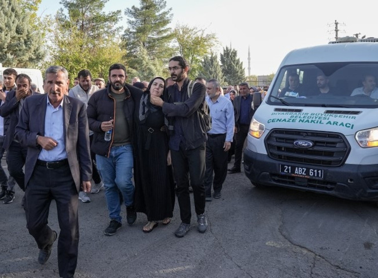 Diyarbakırda Rojin Kabaişe acı veda