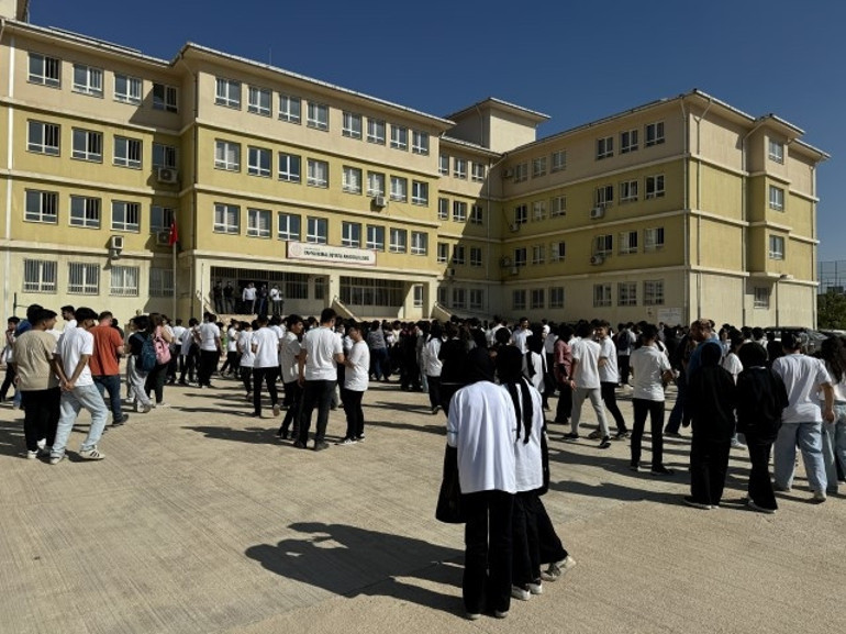 Son dakika... AFADdan açıklama... Malatyada 5.9 büyüklüğünde deprem Diyarbakır, Tunceli, ve Elazığda da hissedildi