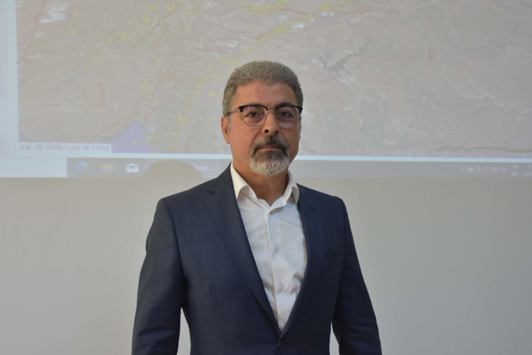 Malatya Kalede 5.9 büyüklüğünde deprem Uzmanlar uyardı: Burası riskli bir bölge... Oldu bitti deyip konutlara geçmeyin