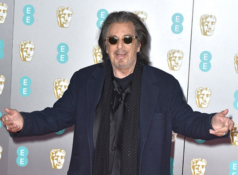 Efsane oyuncunun oğlu geçen yıl doğmuştu: 84 yaşında baba olmak eğlenceli…