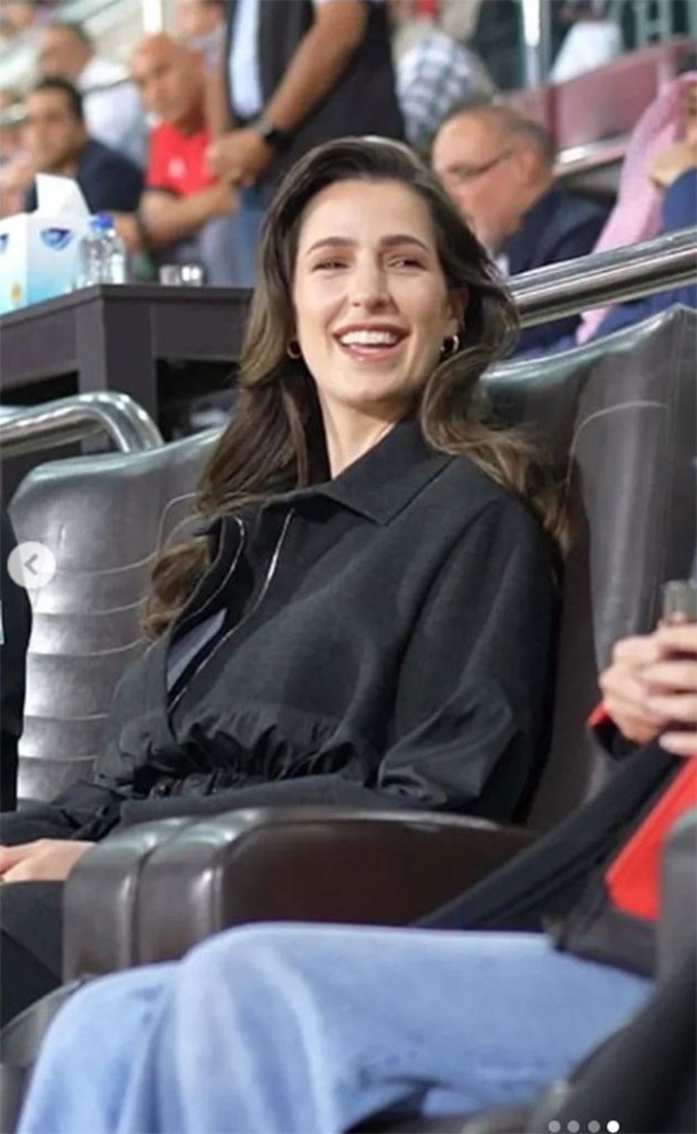 Karnı burnunda görev başındaydı... Doğum izni bitti, ilk iş futbol maçına gitti