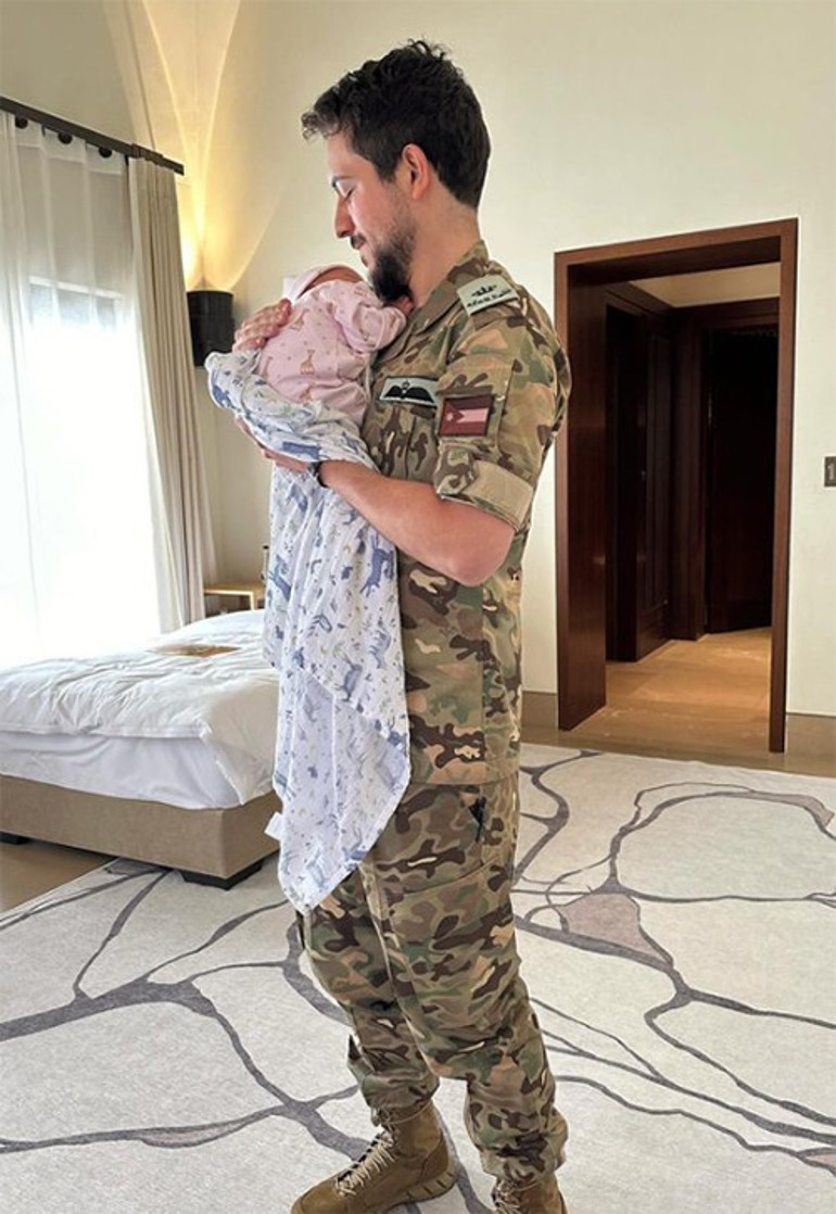 Karnı burnunda görev başındaydı... Doğum izni bitti, ilk iş futbol maçına gitti