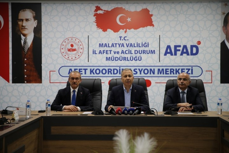 Son dakika... AFADdan açıklama... Malatyada 5.9 büyüklüğünde deprem Diyarbakır, Tunceli, ve Elazığda da hissedildi