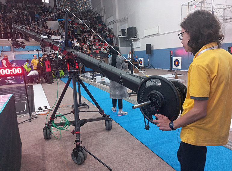 Uluslararası MEB Robot Yarışmasında Demirören Medya Lisesine önemli görev