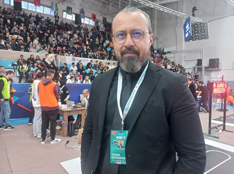 Uluslararası MEB Robot Yarışmasında Demirören Medya Lisesine önemli görev