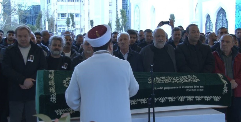Avrupa Yakasının Kubilayı Vural Çelik son yolculuğuna uğurlandı...  Birol Güvenden maddi sıkıntı içindeydi iddiasına yanıt