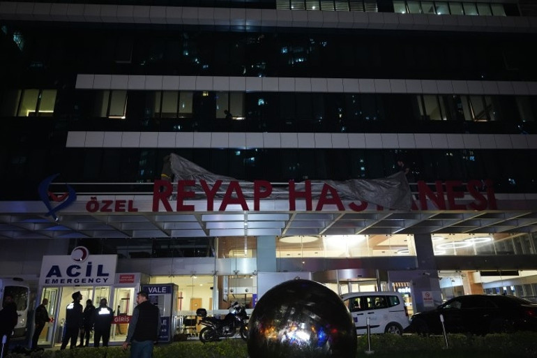 Yenidoğan çetesi soruşturmasında mağdur anne-babaların anlattıkları kan dondurdu O kapılar açıldığında bebeklerin çığlıklarını unutmuyorum