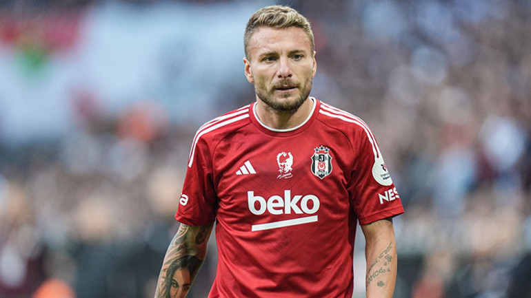 Beşiktaşın Konyaspor galibiyetine rağmen uyarı ve övgü: Bu kadarı çok fazla Bronckhorst | Takımın kalbi Rafa Sİlva