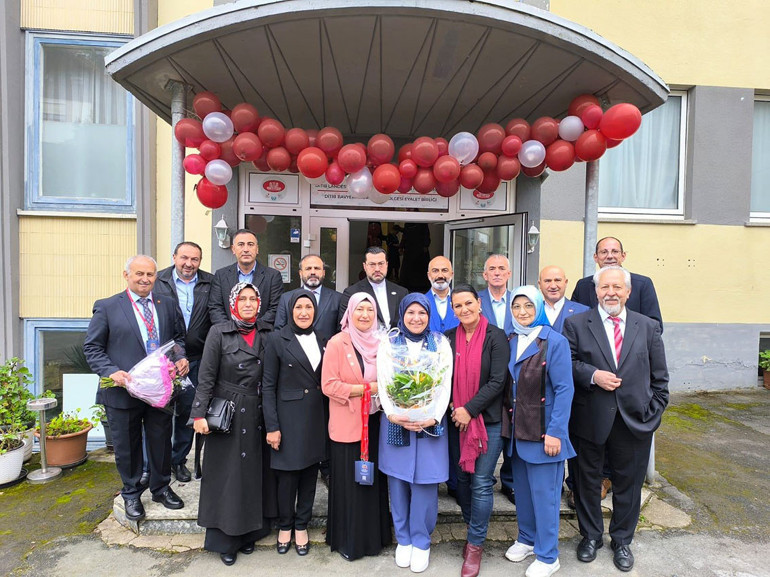Neuhaus’ta Türk-Alman Dayanışması: DİTİB ofisi açıldı