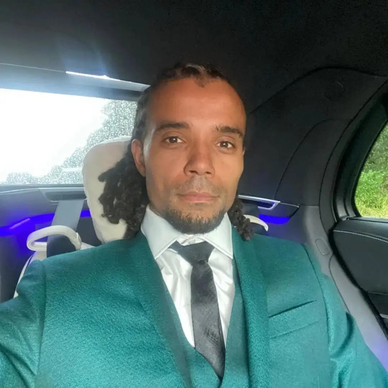 Boşandıktan sonra ‘Kalbim artık çocuklarıma ait’ demişti… Ünlü yıldız çoktan yeni aşkının ailesiyle bile tanışmış