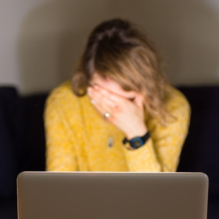 ‘Çevrimiçi sohbet robotları’ tehlike saçıyor Kadınları ve çocukları hedef alıyorlar… ‘Bunu yapanın en yakın arkadaşım olduğunu öğrenince dehşete kapıldım’