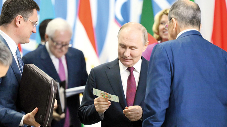 BRICS zirvesinde yüzler güldü