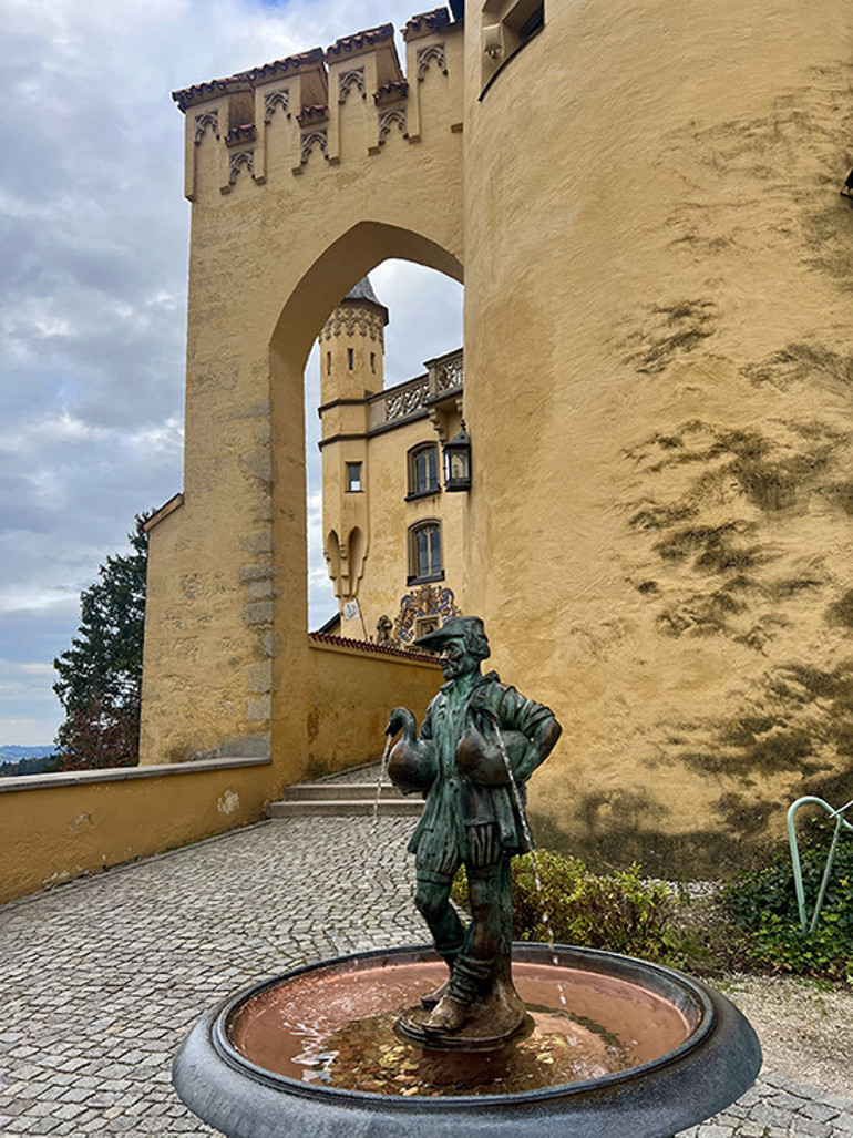 Sonbaharın hüznünde, II. Ludwig ve şatosunun hazin hikayesi