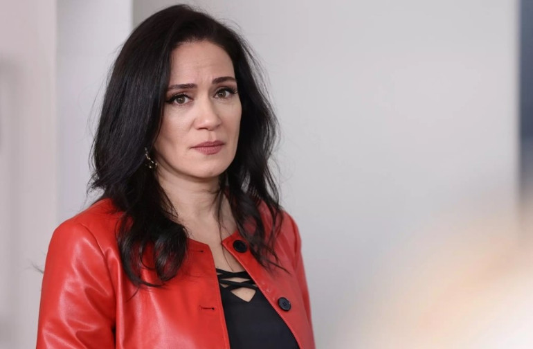 Yalanın 21. bölümünde neler oldu Duruyu yıkan gerçek: Sen evlatlıksın...