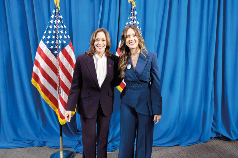 Ünlülerden Kamala Harris’e tam destek... Ünlü şarkıcı Beyonce mitinge katıldı