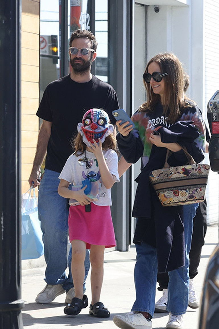 Kocası onu genç bir güzelle aldatmıştı… İhanetin acısıyla yanan kalbini iyileştirdi: Ben tek başıma da mutluyum