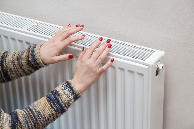 Avuç içleriniz kırmızıysa palmar eritem, parmaklarınız şişiyorsa pulmoner fibrozis... Ellerinizin sizi ciddi sağlık sorunları konusunda uyardığının 5 işareti