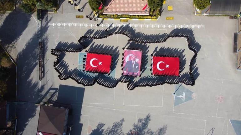 Cumhuriyetimizin 101. yılını coşkuyla kutluyoruz