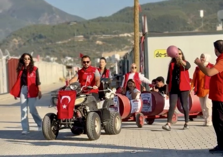 Cumhuriyetimizin 101. yılını coşkuyla kutluyoruz
