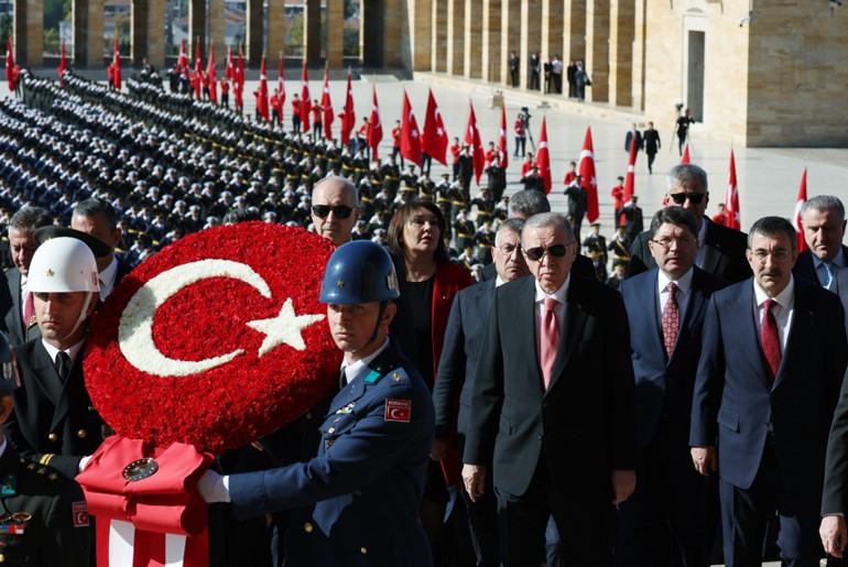 Türkiyeye 29 Ekim tebrikleri Barış ve İstikrar vurgusu...