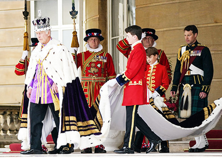 Kral Charlesı bile kıskandırmıştı: Karısından çoktan boşanmış, iş arkadaşıyla nişanlandı