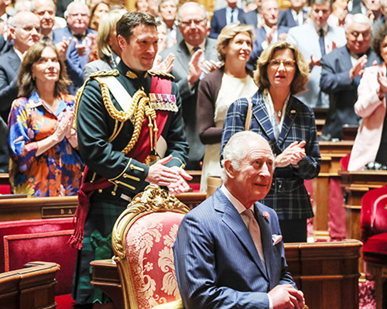 Kral Charlesı bile kıskandırmıştı: Karısından çoktan boşanmış, iş arkadaşıyla nişanlandı